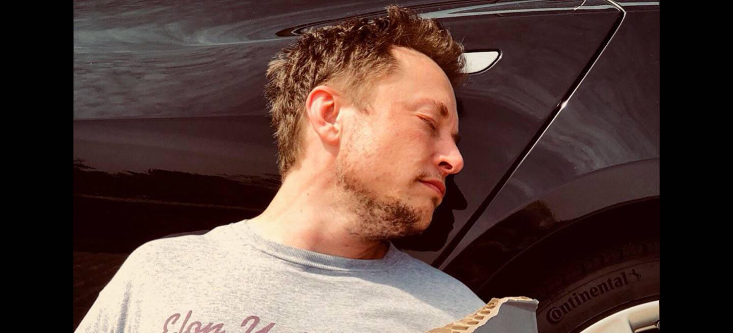 tesla_elon_musk_bromas