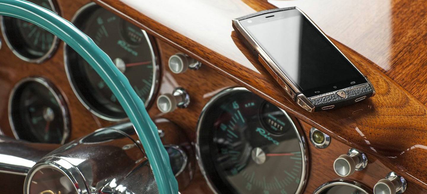 tonino-lamborghini-smartphone-02-1440px