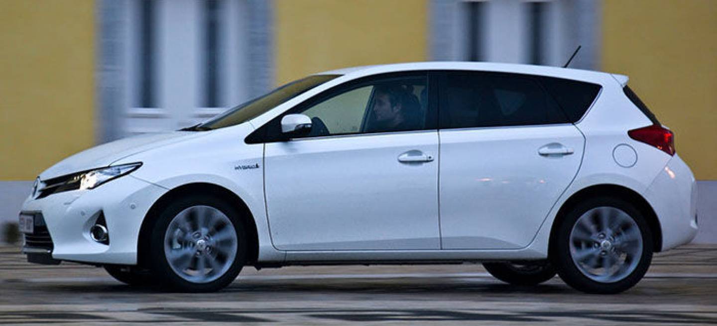 toyota-auris-2013-prueba-lisboa-p25-1024x666 (2)-dm-700px