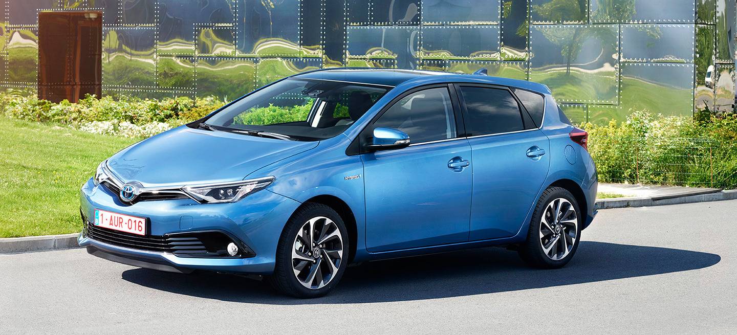 toyota-auris-2015-promo-03