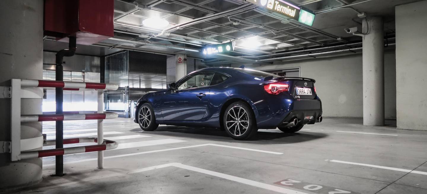 toyota-gt-86-vs-mazda-mx-5-mdm-3