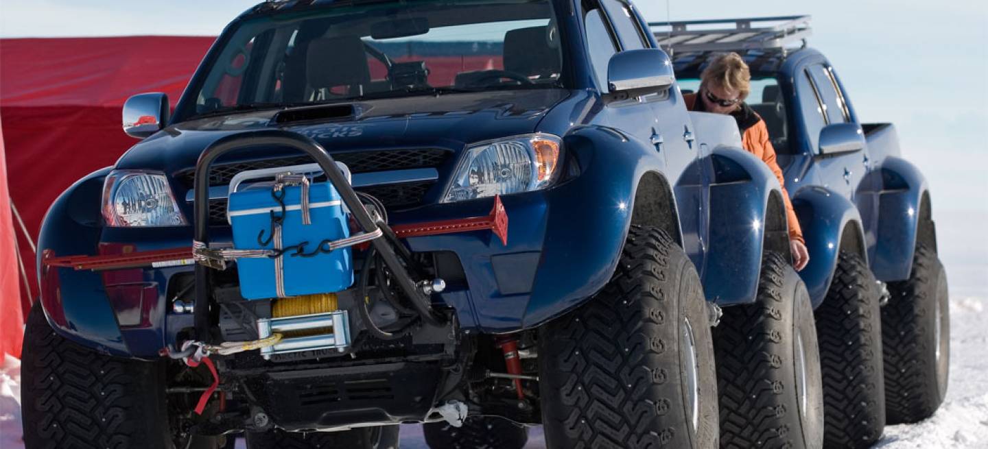 toyota-hilux-south-pole-1