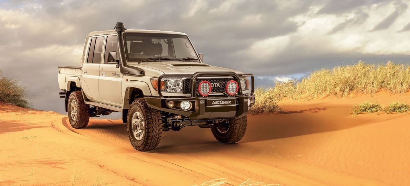 Toyota Land Cruiser Namib 0919 001 Toyota Land Cruiser Namib 0919 001