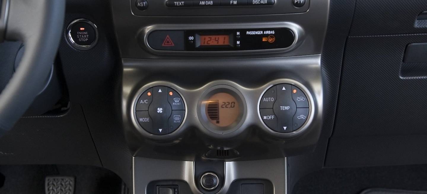 Toyota Urban Cruiser 2011