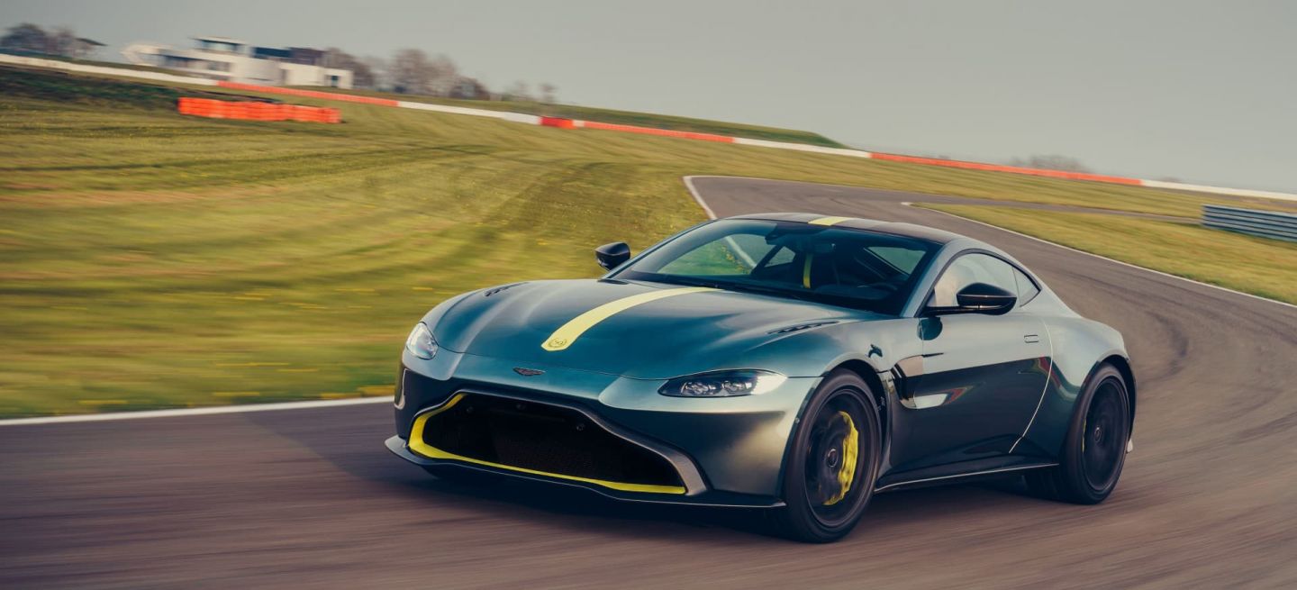 vantage-amr-23_1440x655c.jpg