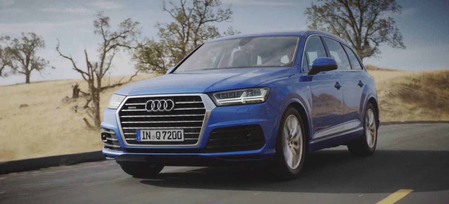 video_audi_q7_2015_DM_1
