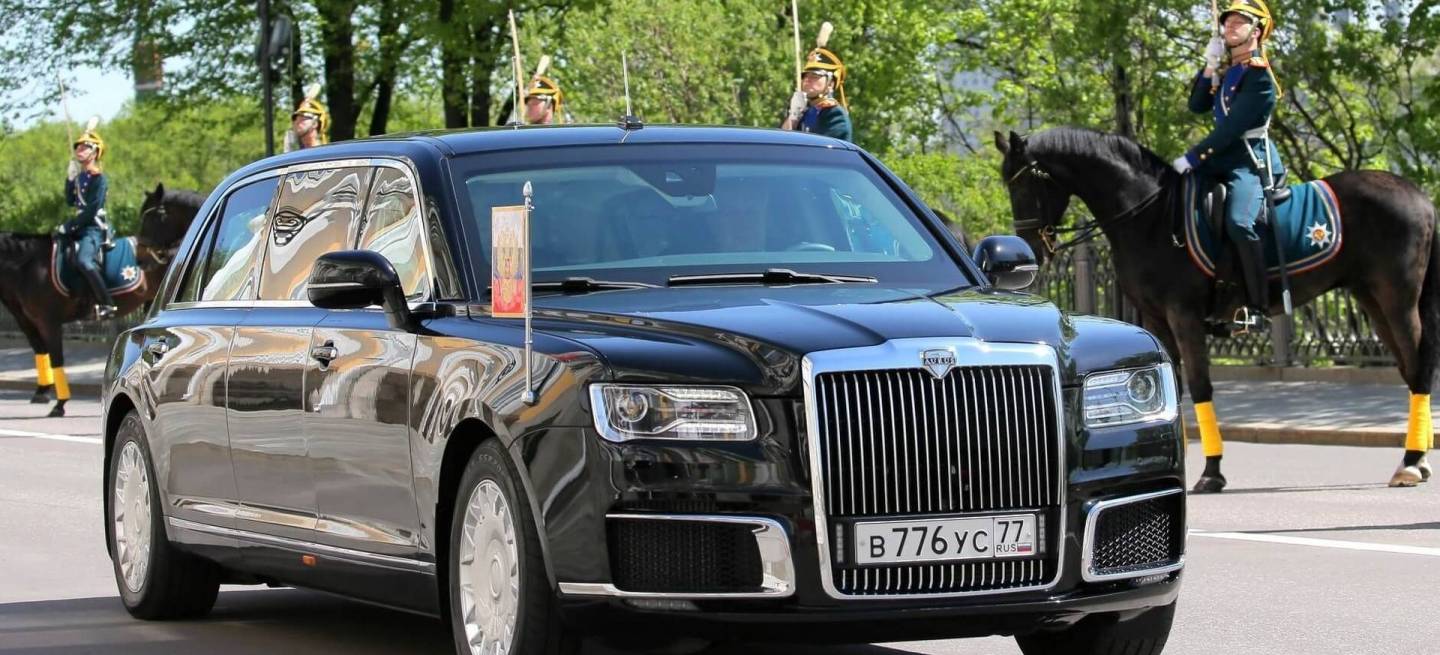 Vladimir Putin ya disfruta de su nueva mega limusina, y es tan exagerada  como esperábamos (+vídeo) | Diariomotor