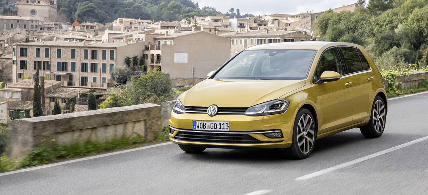 volkswagen-golf-sport-1-4-tsi-125-01