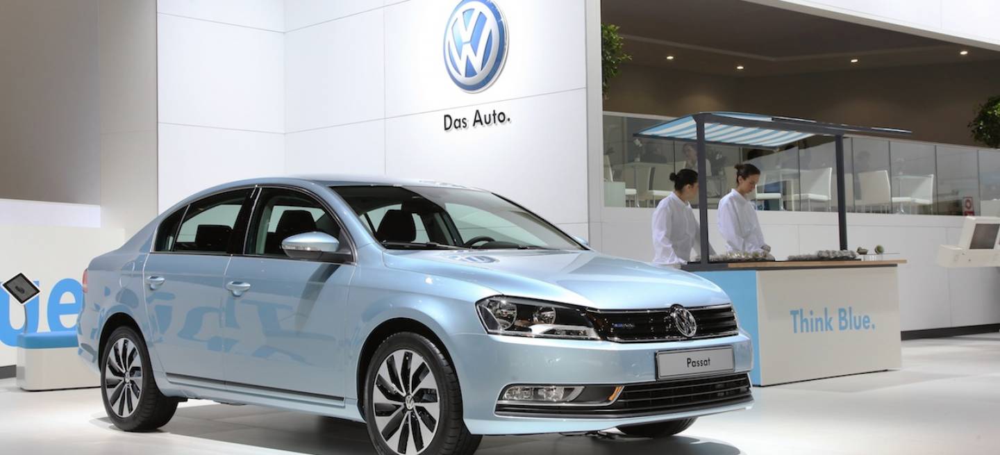 volkswagen-passat-bluemotion-2-2011-4