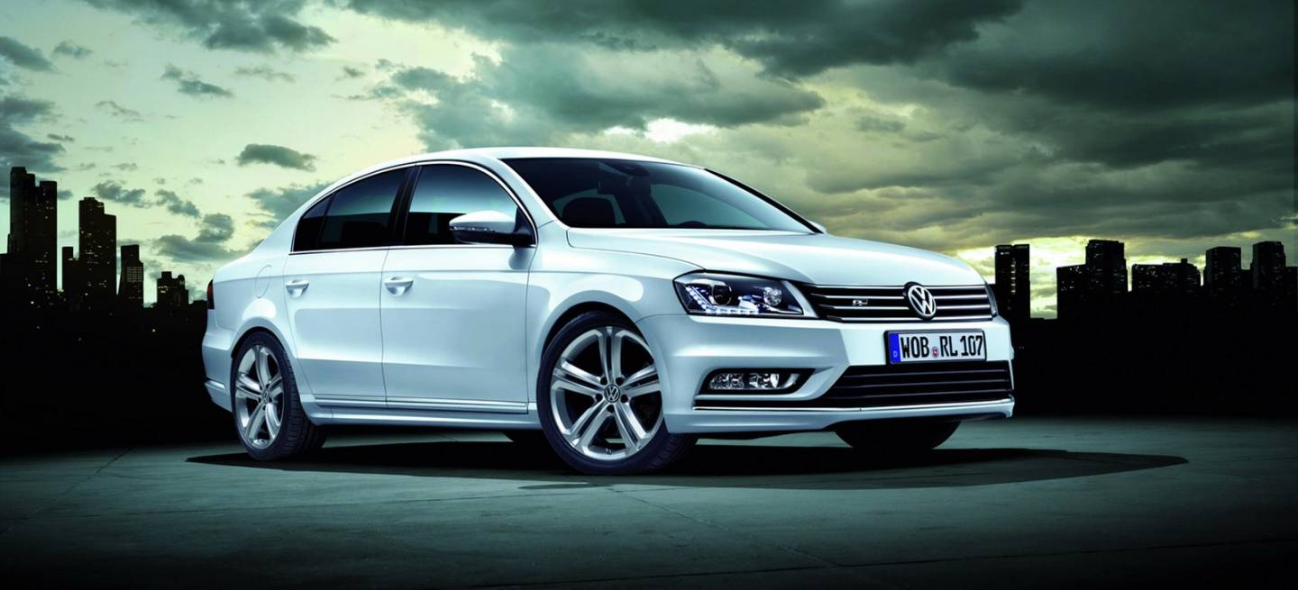 volkswagen-passat-r-line-1