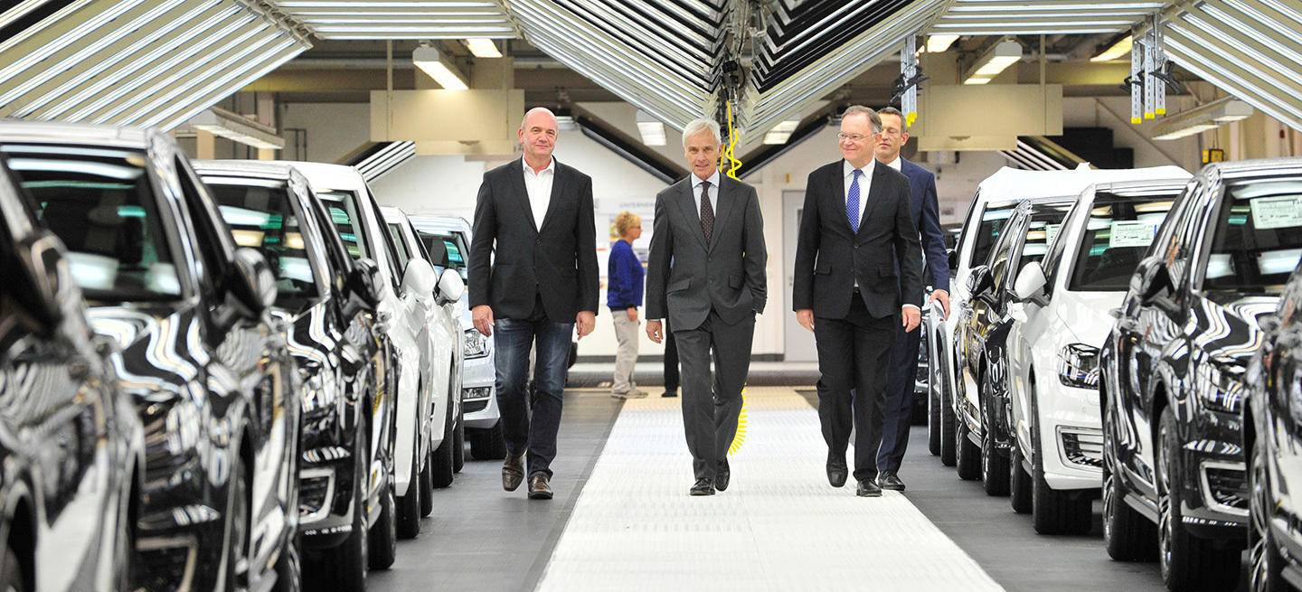 volkswagen-recorta-30000-empleos-01