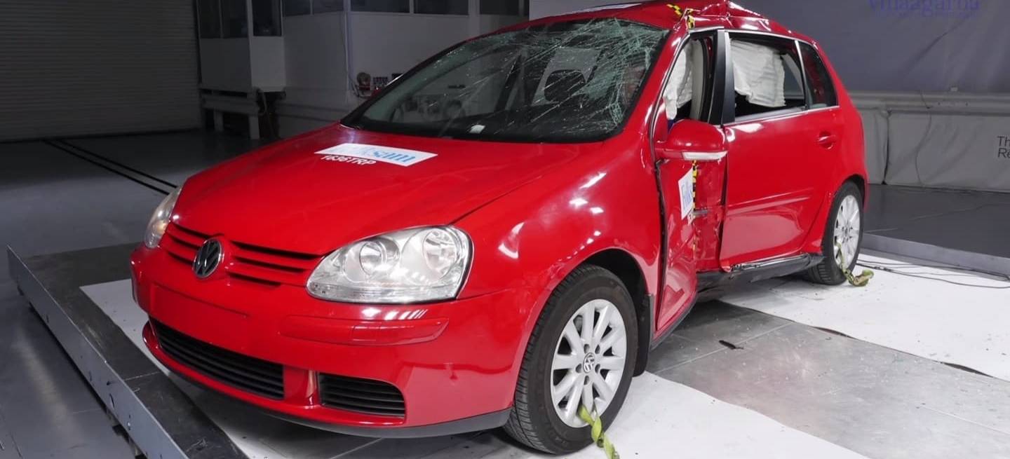 Volkswagen Golf V Crashtest Corrosion Video 0318 01 Volkswagen Golf V Crashtest Corrosion Video 0318 01