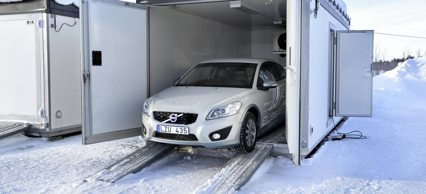 volvo-c30-electrico-nieve-1