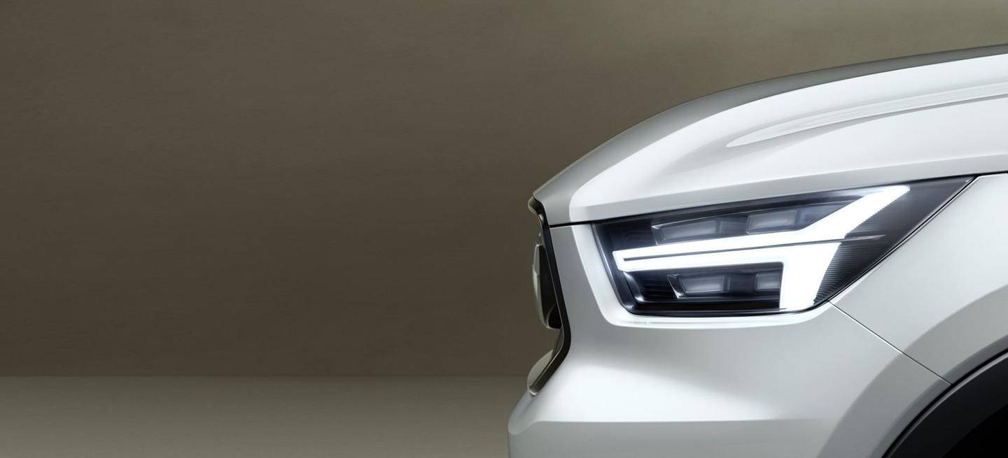 volvo-v40-xc40-mirada