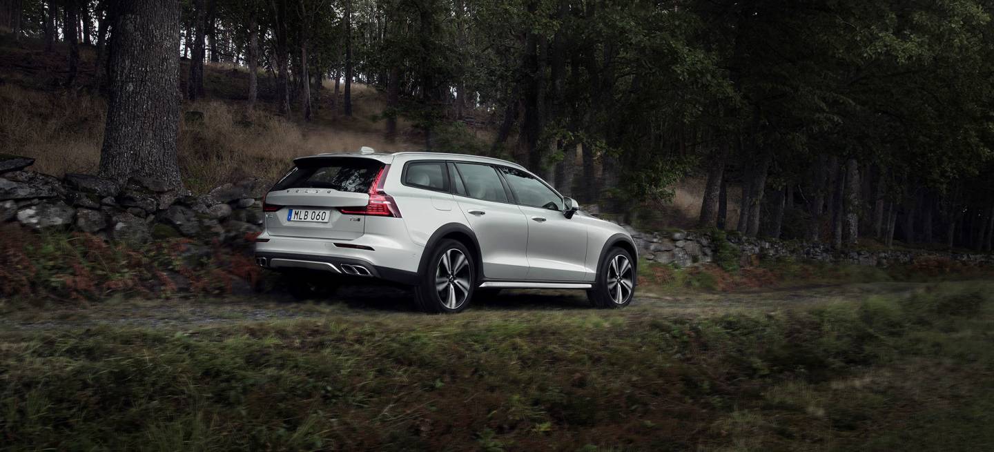 Volvo V60 Cross Country 2019 21 Volvo V60 Cross Country 2019 21