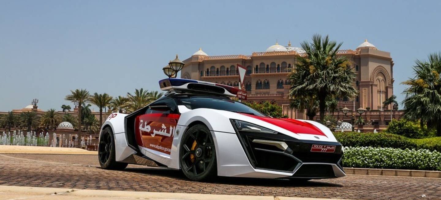 w-motors-abu-dhabi-policia-6
