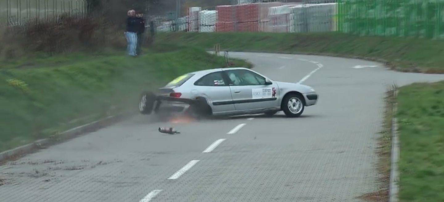 xsara-bordillo-golpe
