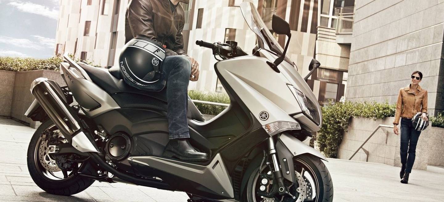 yamaha-t-max-2015-3