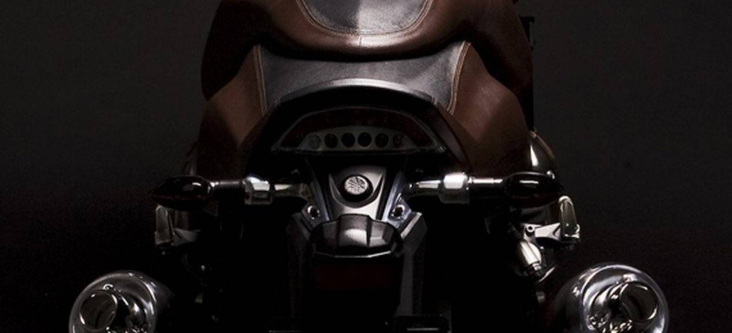 Yamaha VMax por Hermès