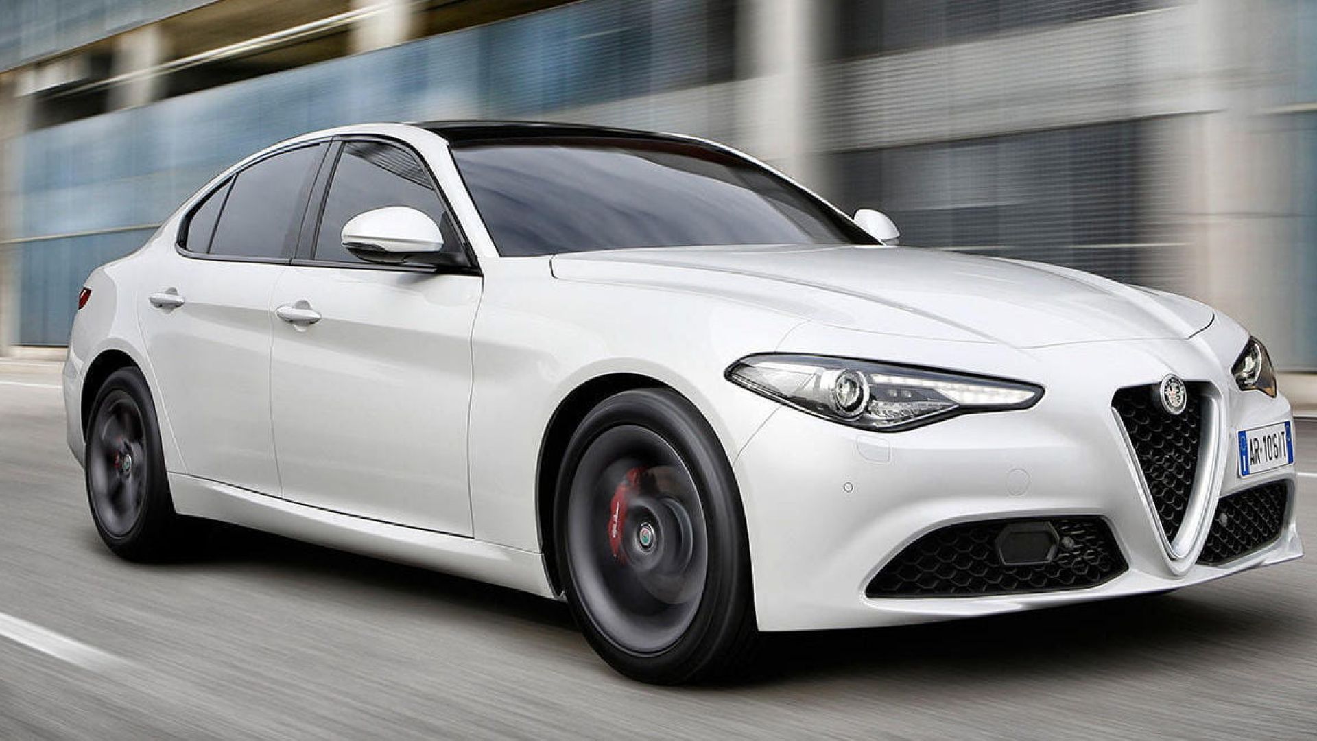 Alfa Romeo Giulia 2023 - Características, precios y versiones