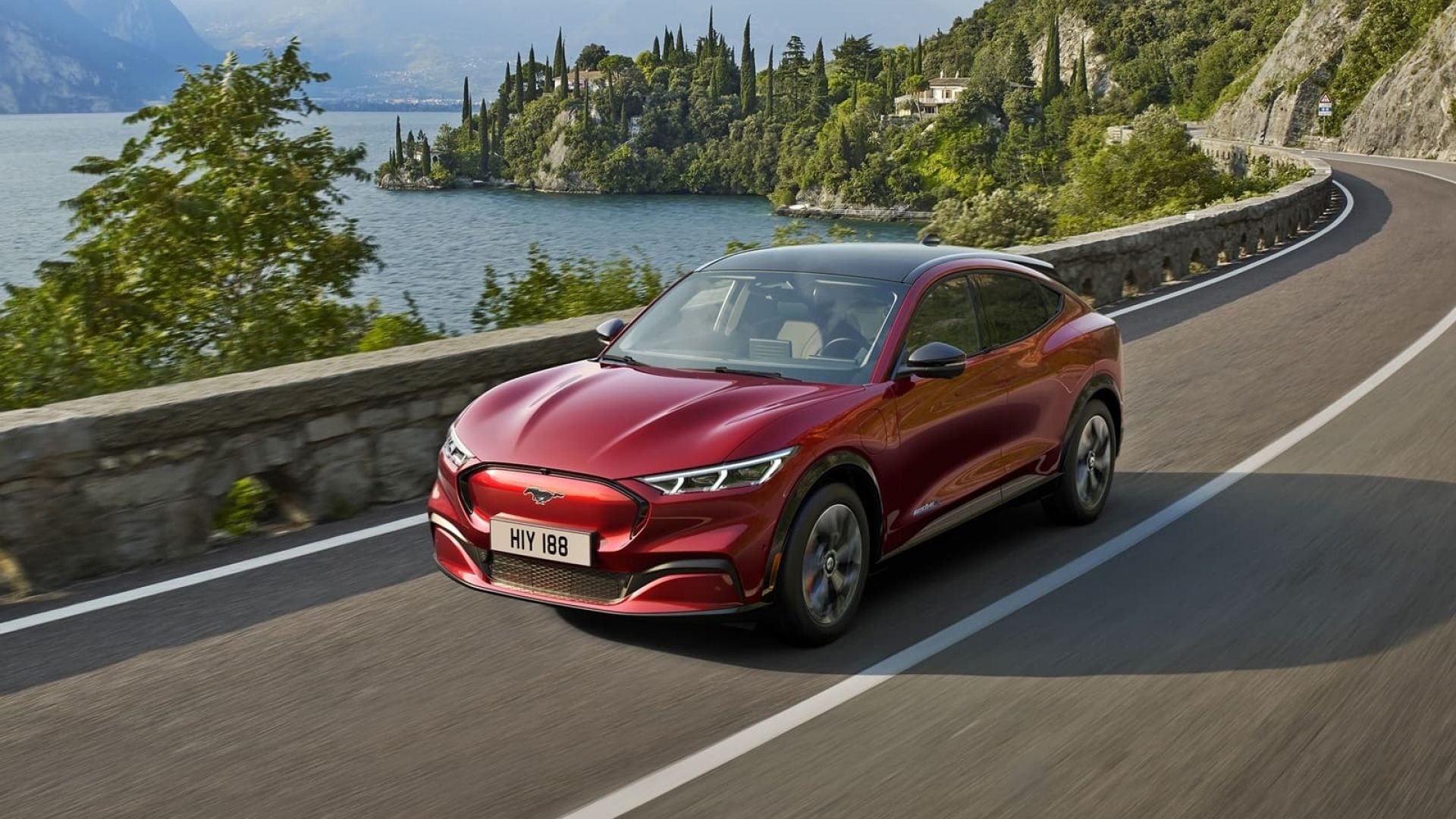 Asi Es El Ford Mustang Mach E Gt De Mas De 70 000 Euros Que Llega A Espana De Momento Con Precio Provisional Diariomotor Asi Es El Ford Mustang Mach E Gt De Mas De 70 000 Euros Que Llega A Espana De Momento Con Precio Provisional Diariomotor