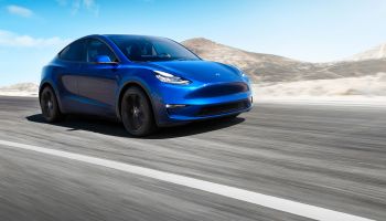 Tesla Model Y 2019 Azul Frontal Exterior thumbnail