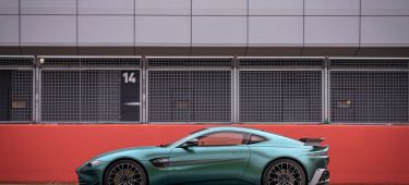 Aston Martin Vantage F1 Edition 8