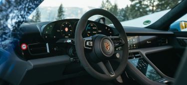 Interior Porsche Taycan 4s Sport Turismo Frozen Blue 15
