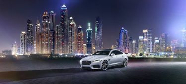 jaguar-xf-2015-16-1440px