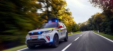 Land Rover Discovery Life Saving 2018 02