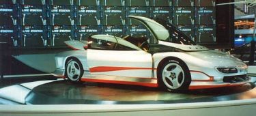 Vista lateral del Mitsubishi HSR-II Concept, destacando sus líneas aerodinámicas.