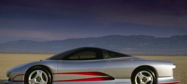 Vista lateral del Mitsubishi HSR-II Concept destacando su diseño aerodinámico futurista.