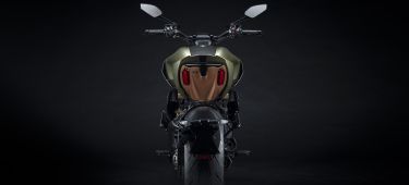 Moto Ducati Diavel Lamborghini 6