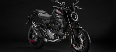 Moto Ducati Monster 2021 Estudio3