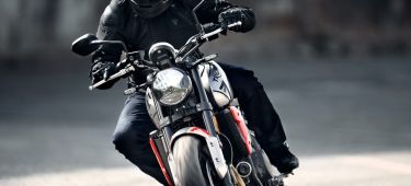Moto Triumph Trident Calle2