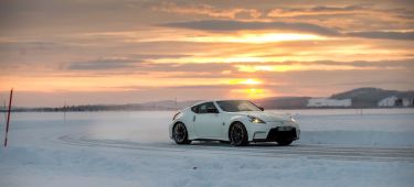 nissan-370z-1600x900-10