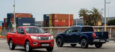 Nissan Navara King Cab (red) And Double Cab (blue)