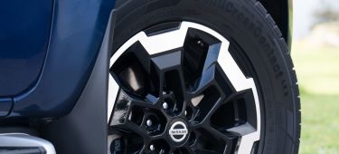 Nissan Navara Double Cab Front Wheel