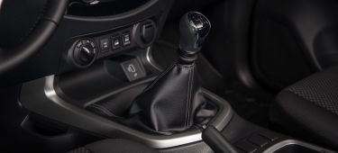 Nissan Navara King Cab Interior Gear Stick
