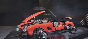 Optimale Passgenauigkeit Ab Werk: Mercedes Benz Classic Lässt Karosserie Blechteile Für 300 Sl „gullwing“ Aufwendig Nachfertigen