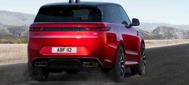 Range Rover Sport 2023 Trasera Rojo 02