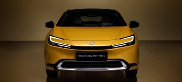 Toyota Prius Phev 2023 05