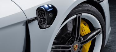 Tres Coches Electricos Mejor Combustion Porsche Taycan 03