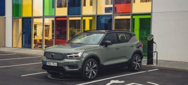 Xc40 Recharge Pure Electric P8 Sage Green Exterior Static