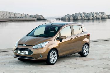 Ford_B-MAX_1600x900_00001