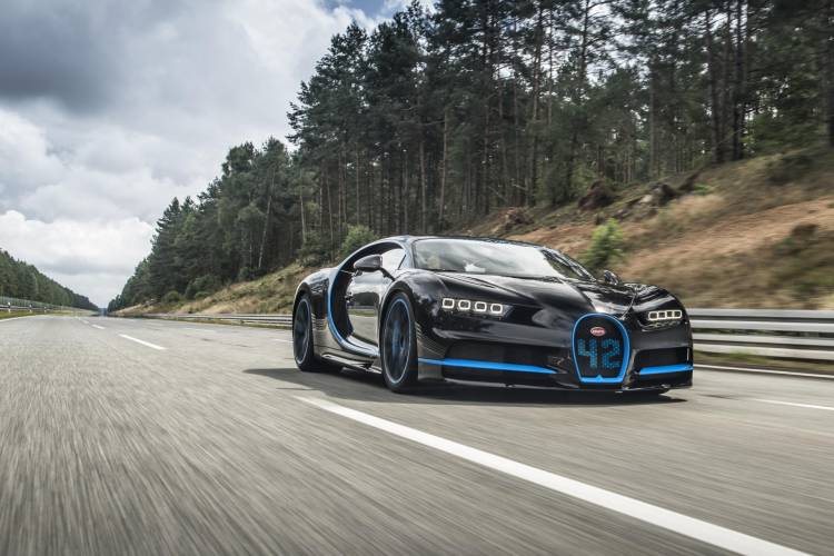 06_CHIRON_ZERO-400-ZERO_dynamic_crop 06_CHIRON_ZERO-400-ZERO_dynamic_crop