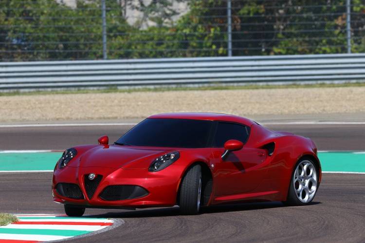 130916_AR_alfa-romeo-4c-26