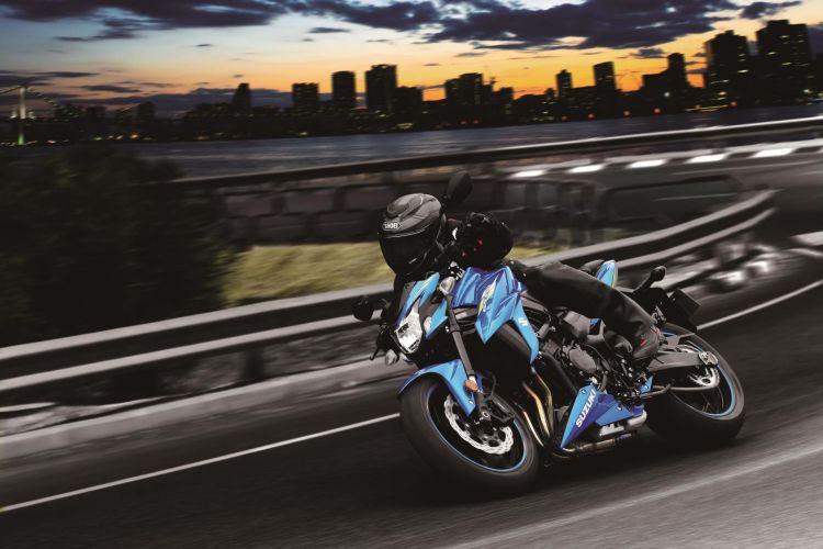 Si buscas una moto naked deportiva para el carnet A2 no te pierdas a la