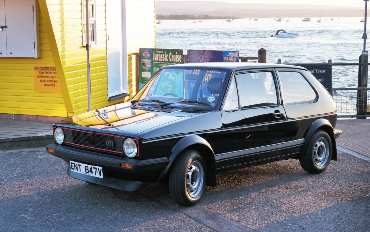 1979-volkswagen-golf-gti-1-6-mk1-series-1_750x.jpg