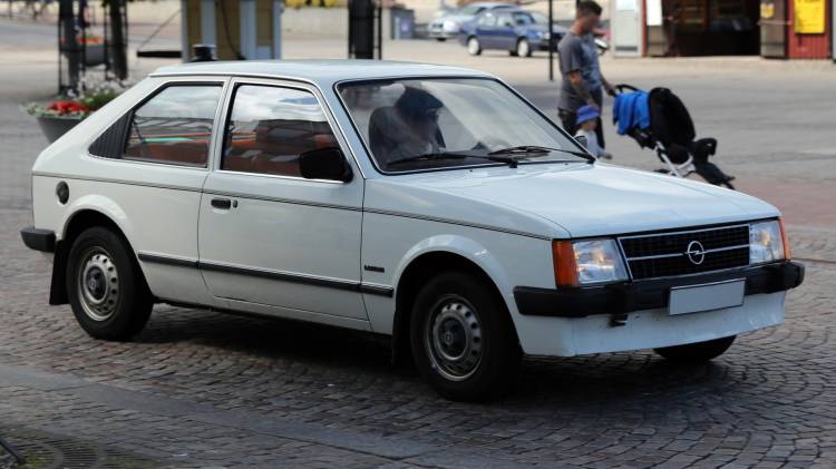 1983-Opel-Kadett-1.3_GL_Luxus_3p